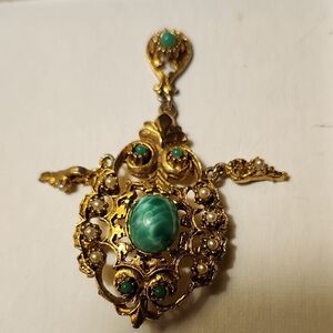 Gold-Tone Pendant Necklace with Green Cabochon and Faux Pearls